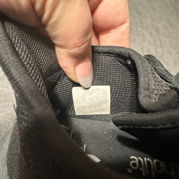 Adidas - Picture 5 of 5